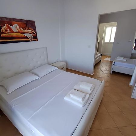 Hotel Sherifi Sarandë Eksteriør bilde