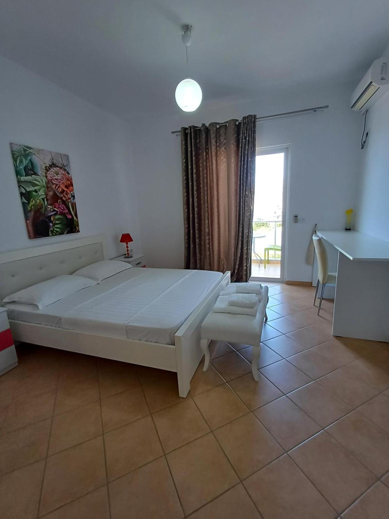 Hotel Sherifi Sarandë Eksteriør bilde