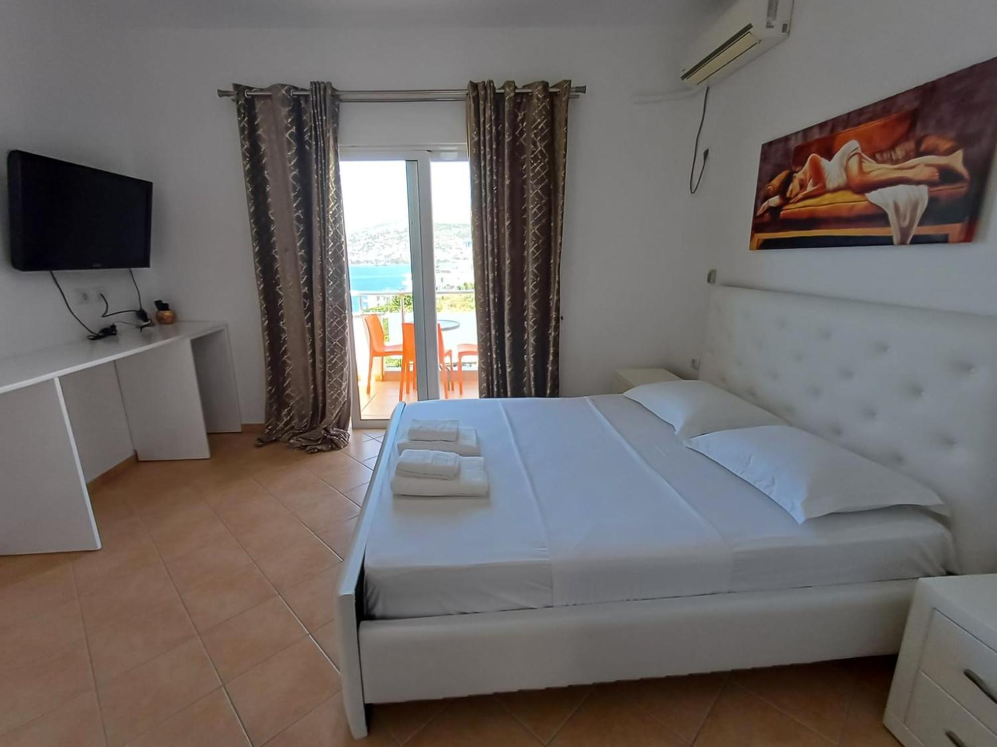 Hotel Sherifi Sarandë Eksteriør bilde