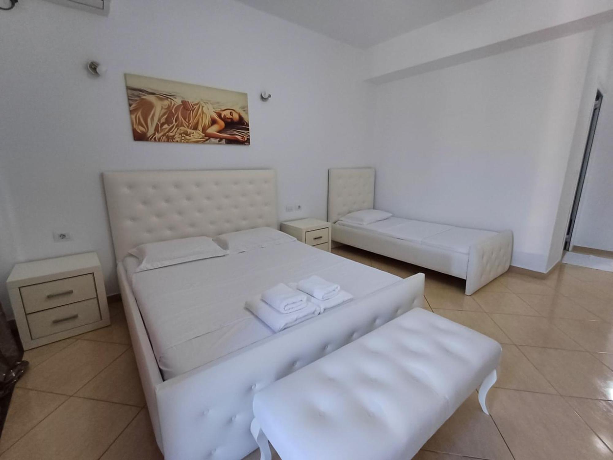 Hotel Sherifi Sarandë Eksteriør bilde