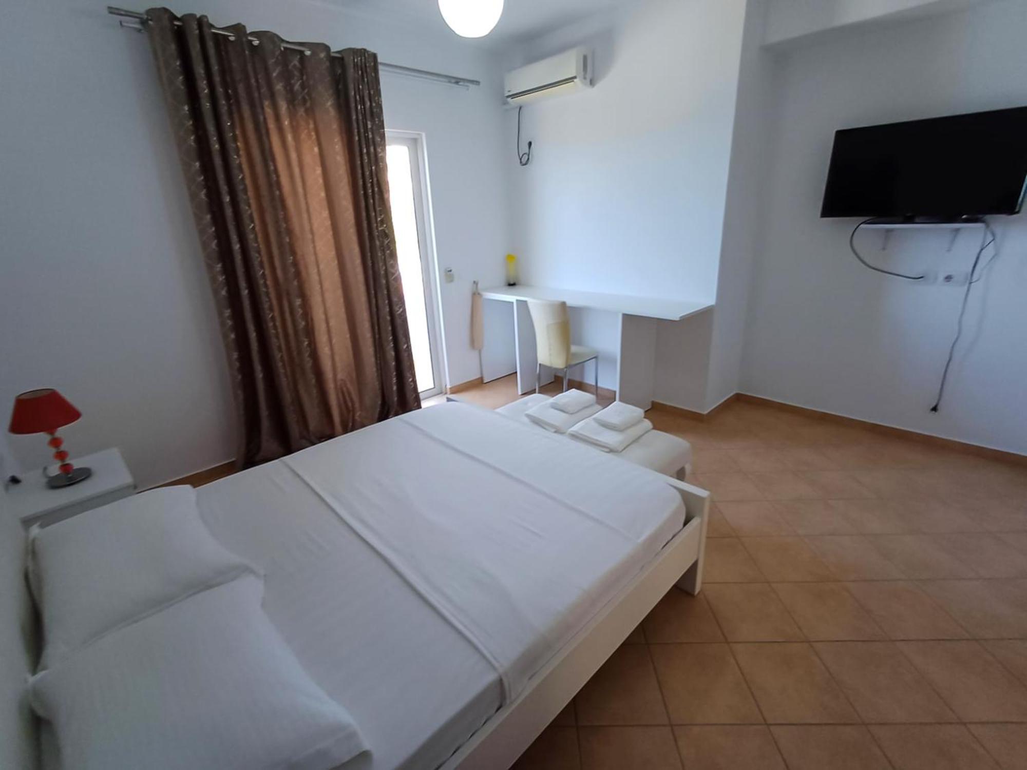 Hotel Sherifi Sarandë Eksteriør bilde