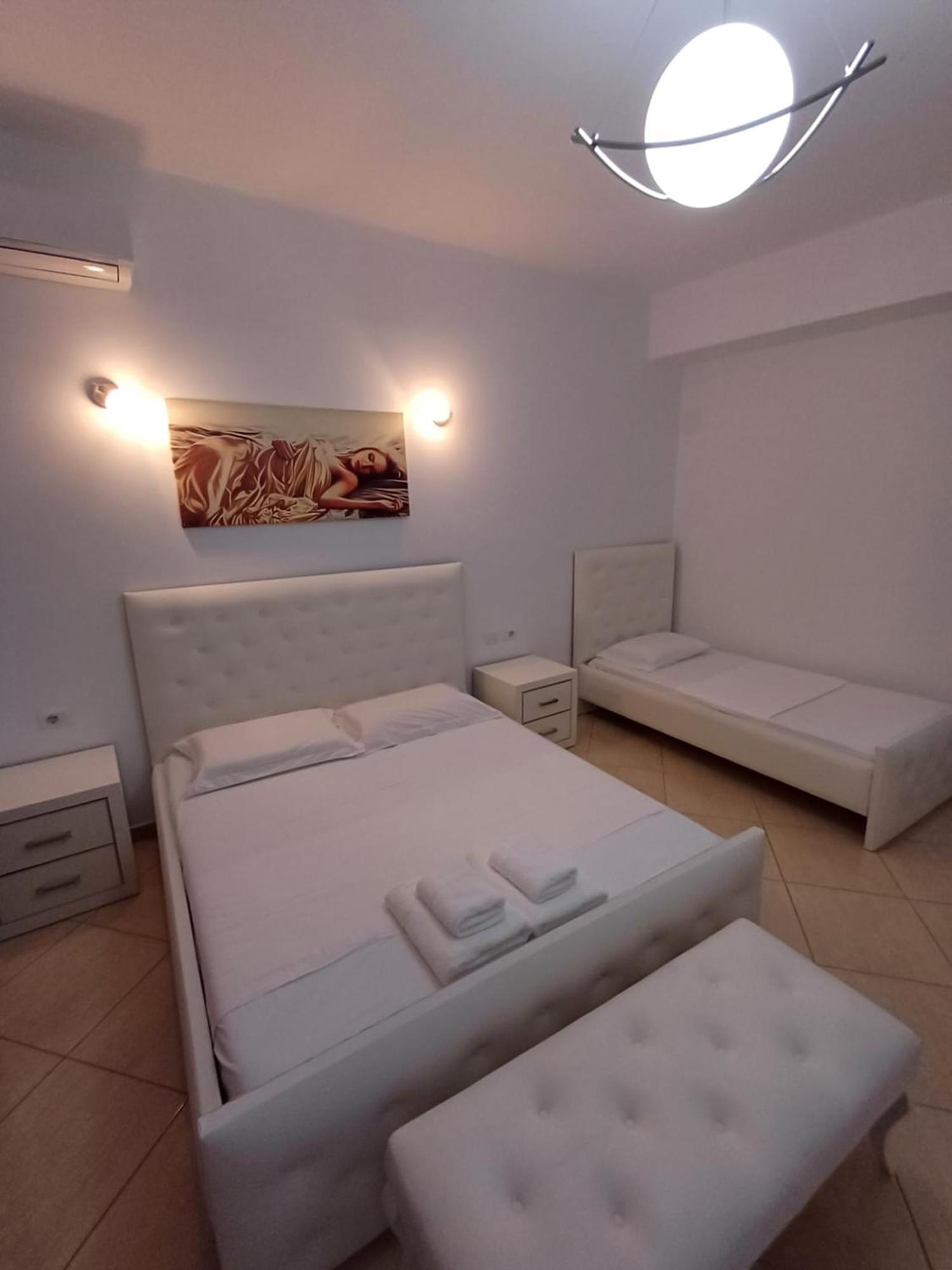 Hotel Sherifi Sarandë Eksteriør bilde