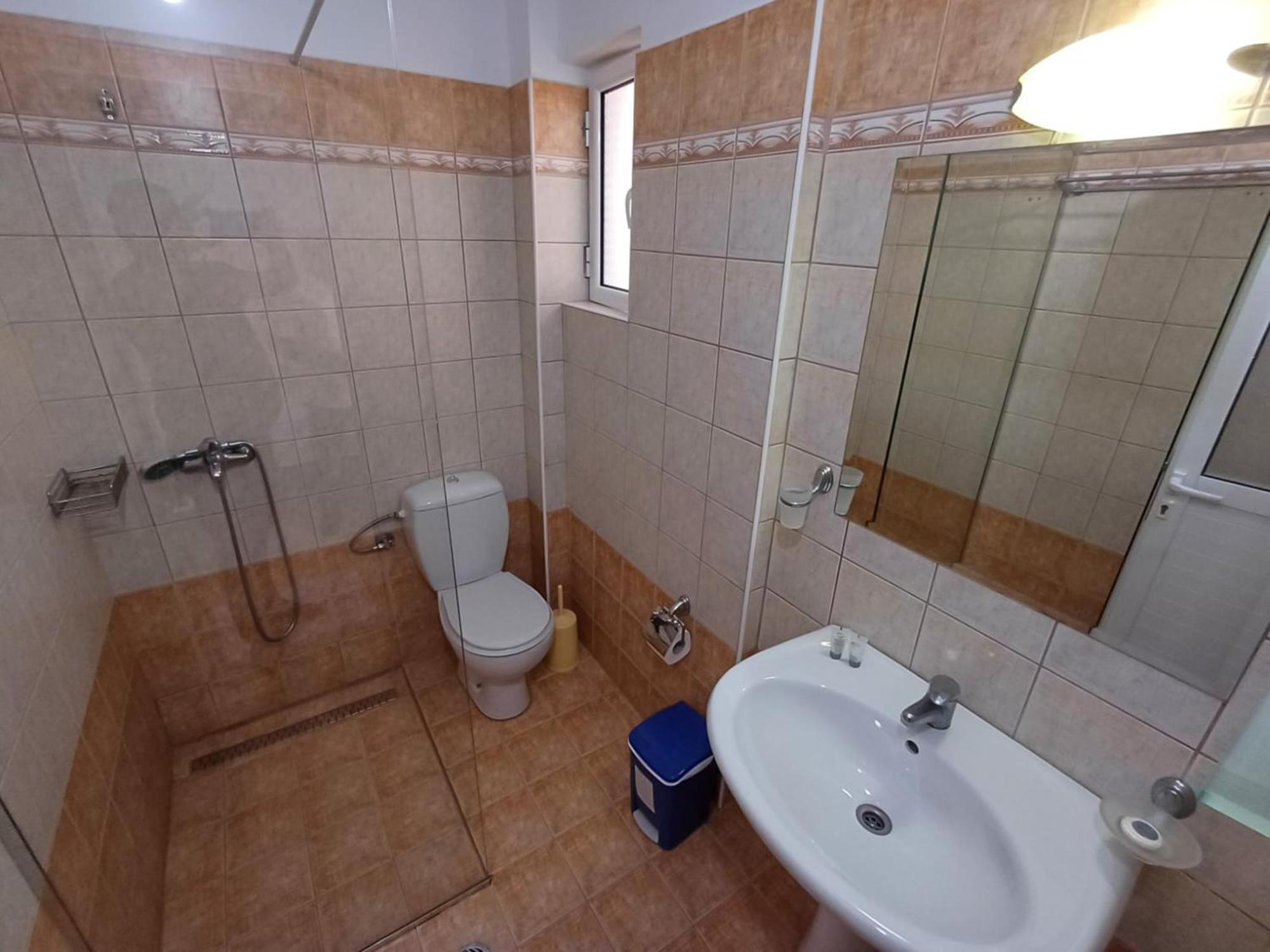 Hotel Sherifi Sarandë Eksteriør bilde